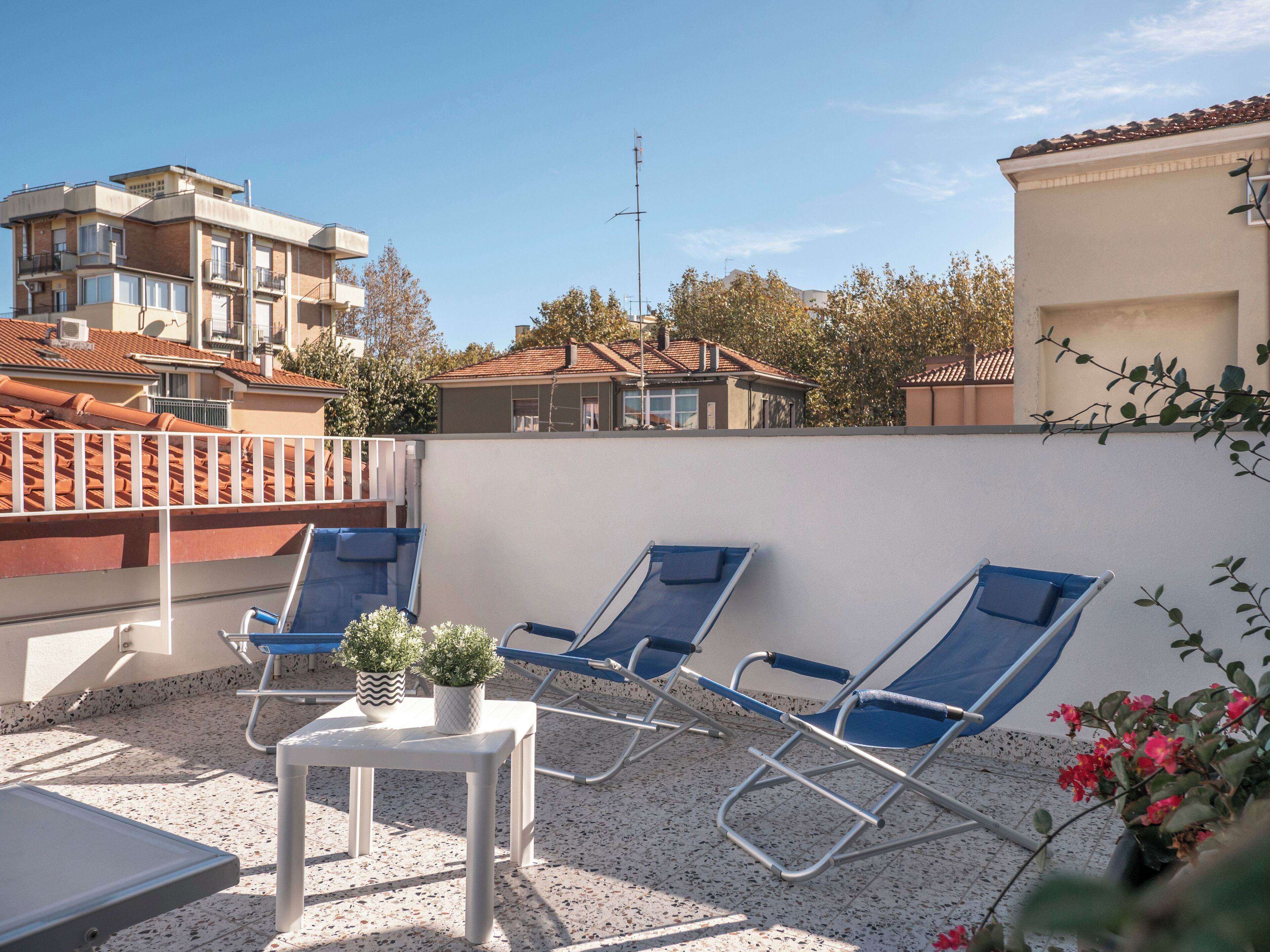 Deluxe Single Room, City View | Hypo-allergenic bedding, down duvets, memory-foam beds