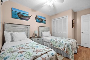 2 dormitoris, planxa i posts de planxar, wifi gratuïta i roba de llit 