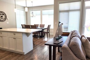 House - Sandy Feet Retreat - View Cottage 209 (Osoyoos)