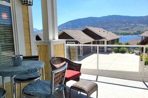 House | 4 bedrooms - Sandy Feet Retreat - View Cottage 209 (Osoyoos)