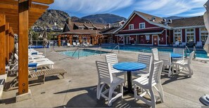 House | 4 bedrooms - Sandy Feet Retreat - View Cottage 209 (Osoyoos)