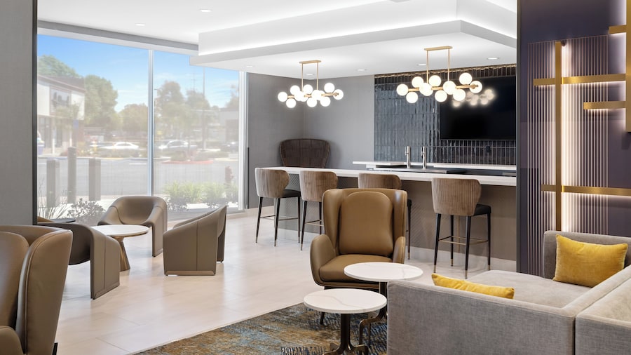 La Quinta Inn & Suites by Wyndham La Habra