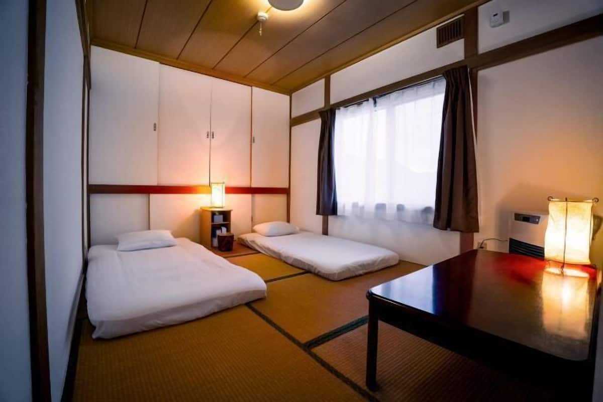 Desk, laptop workspace, free WiFi