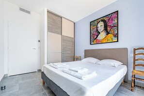 6 Schlafzimmer, Bügeleisen/Bügelbrett, kostenloses WLAN, Bettwäsche