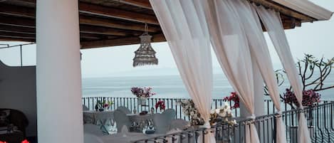 Rooftop terrace