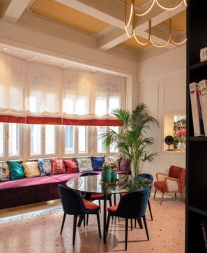 Apartment with sauna | Area soggiorno