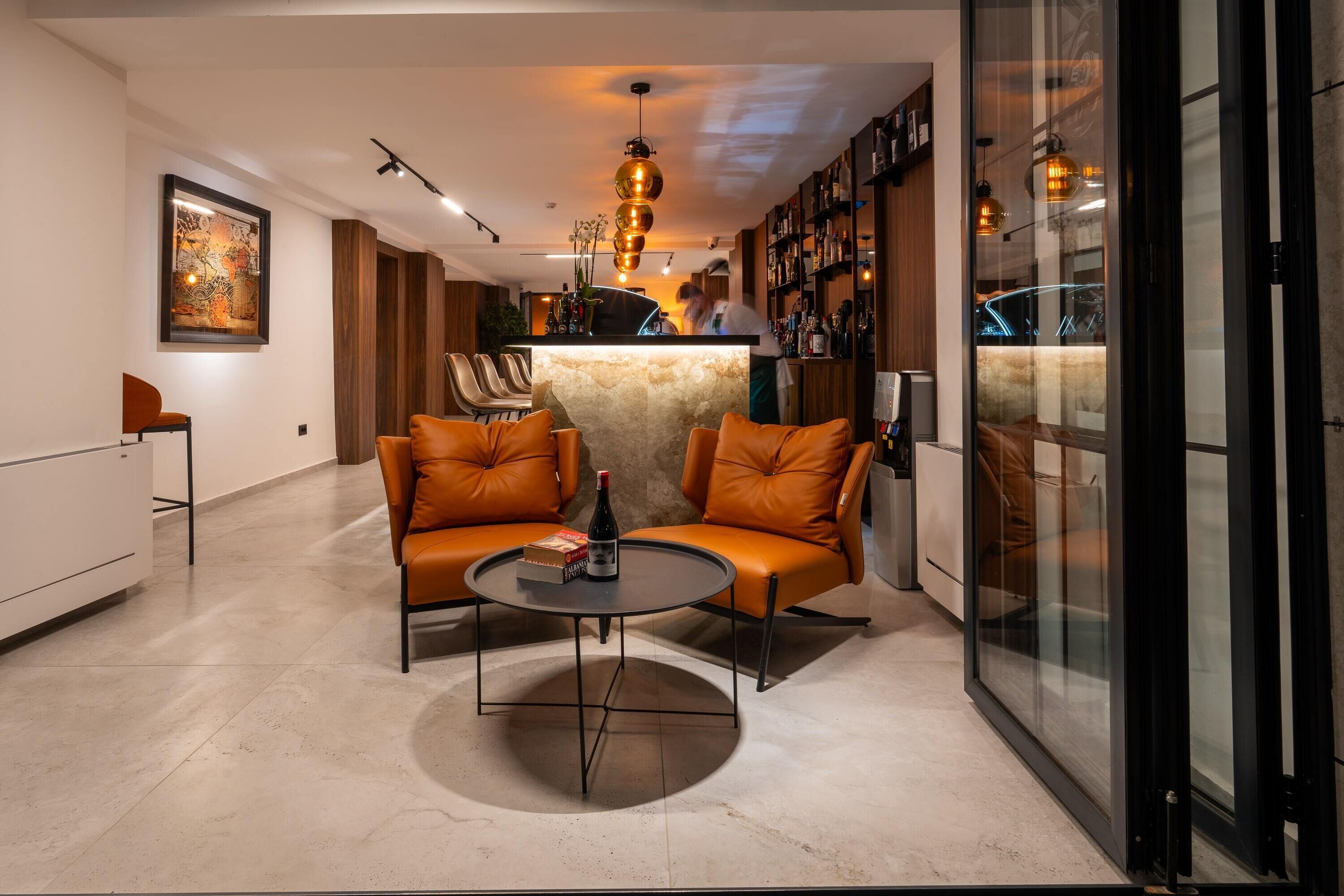 Phục vụ bữa sáng, bữa tối và bữa sáng muộn cuối tuần 