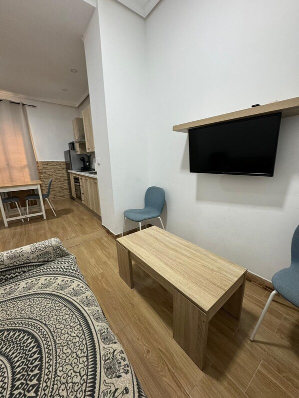 Fernseher