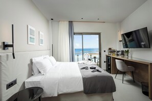 Studio, Sea View | Blackout drapes, soundproofing, iron/ironing board, free WiFi