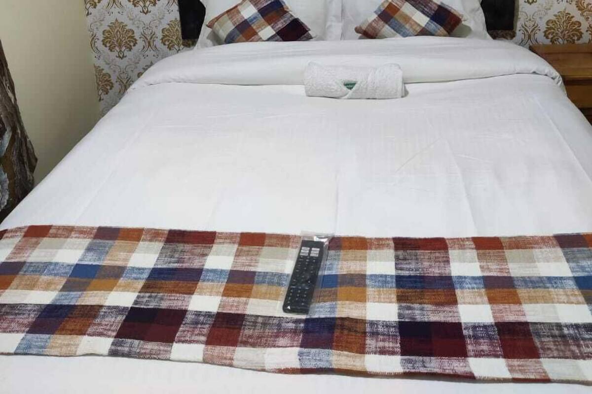 Blackout curtains, iron/ironing board, free WiFi