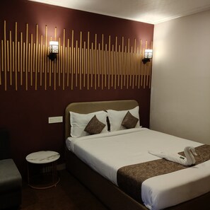 Luxury Double or Twin Room, City View | Blackout drapes, iron/ironing board, free WiFi - Hotel Route 55 (Darjeeling)
