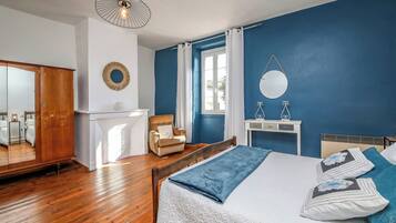 4 habitaciones, tabla de planchar con plancha y wifi gratis
