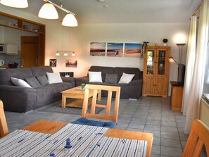 Dining - Jolle 24 Comfortable Holiday Residence (Norden)