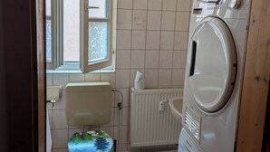 Uklassifisert bilde, 2 av 12, knapp