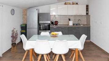 Villa (Five Bedroom Villa With Pool) | Dining room