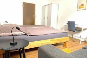 2 Schlafzimmer, Bügeleisen/Bügelbrett, Reisekinderbett, WLAN
