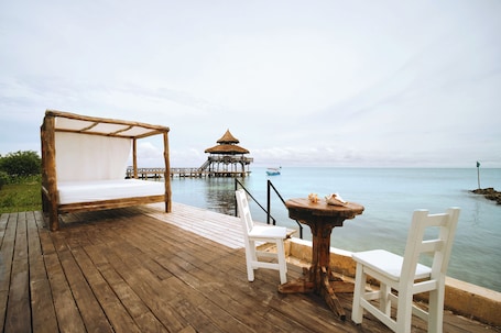 Exterior. El Embrujo Tintipan