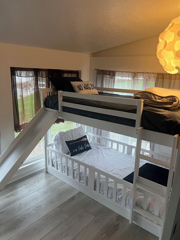 3 habitaciones, wifi gratis y ropa de cama