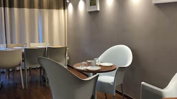 Daily buffet breakfast (EUR 9.95 per person)