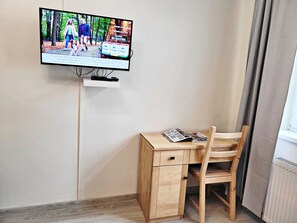 Standard Studio Suite, 1 Double Bed, City View