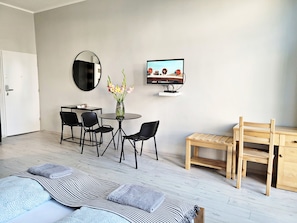 Standard Studio Suite, 1 Double Bed, City View