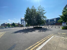 Fachada de la propiedad