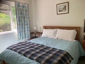 3 soverom, strykejern/-brett, wi-fi og sengetøy