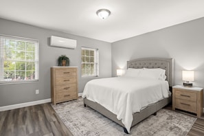3 chambres, fer et planche à repasser, Wi-Fi gratuit, draps fournis