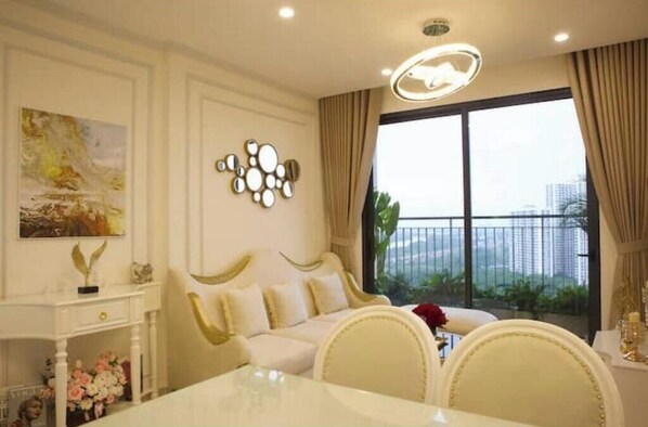 Living area - Hera Luxury Apartmant [5] 1BR 1WC-View Excellence (Ho Chi Minh)