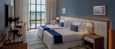 Hypo-allergenic bedding, minibar, in-room safe, laptop workspace