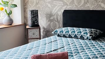 Suite familiale | Soundproofing, free WiFi, bed sheets