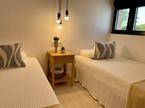 5 bedrooms, travel crib, free WiFi, bed sheets