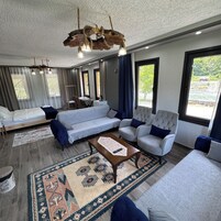 Comfort Room, River View | Premium bedding, minibar, desk, laptop workspace