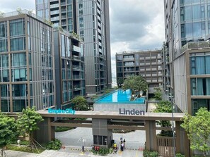 Outdoor pool - Bluesky Linden Residences Empire Luxury (Ho Chi Minh City)