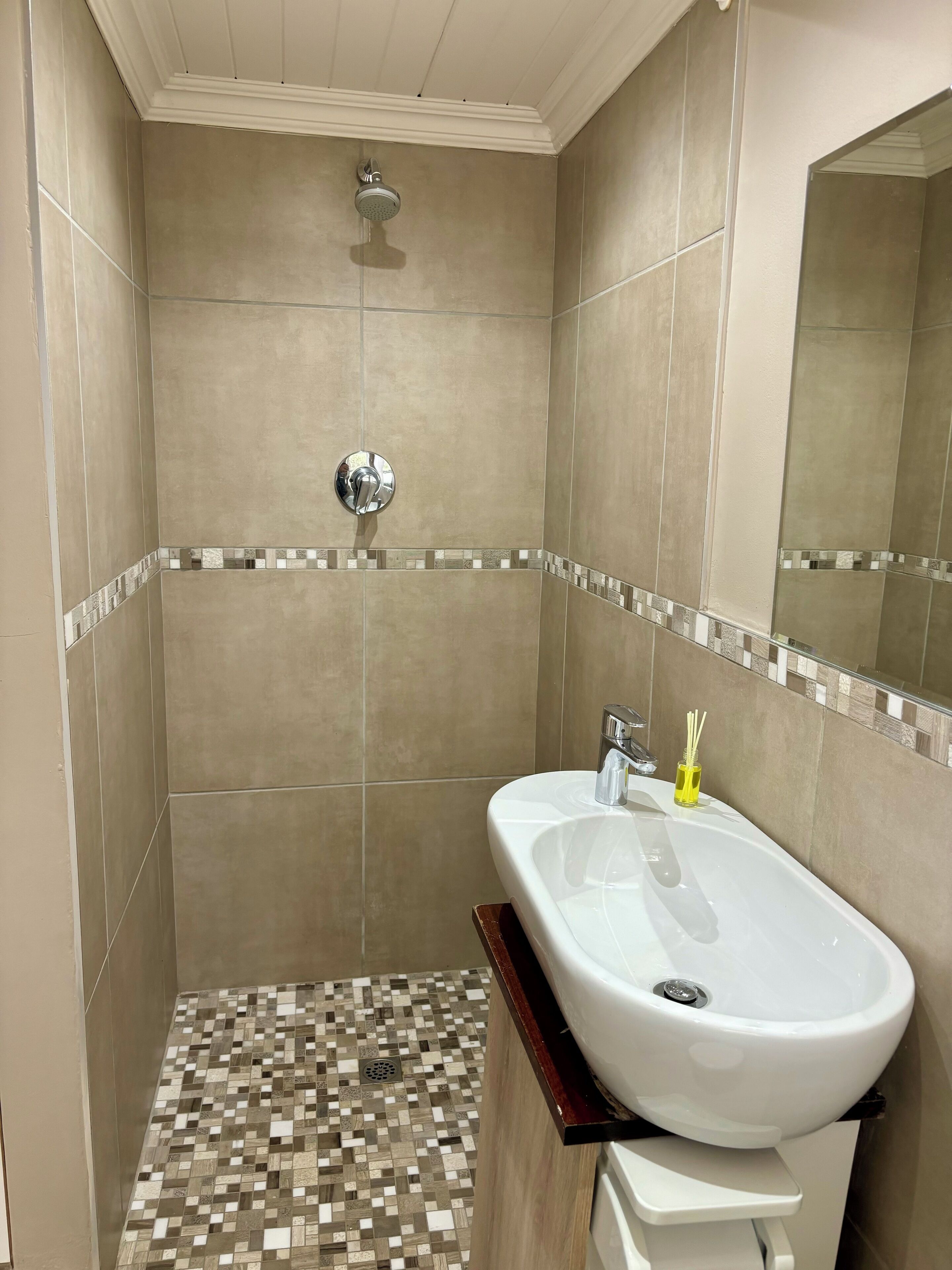 Handtücher, Seife, Toilettenpapier