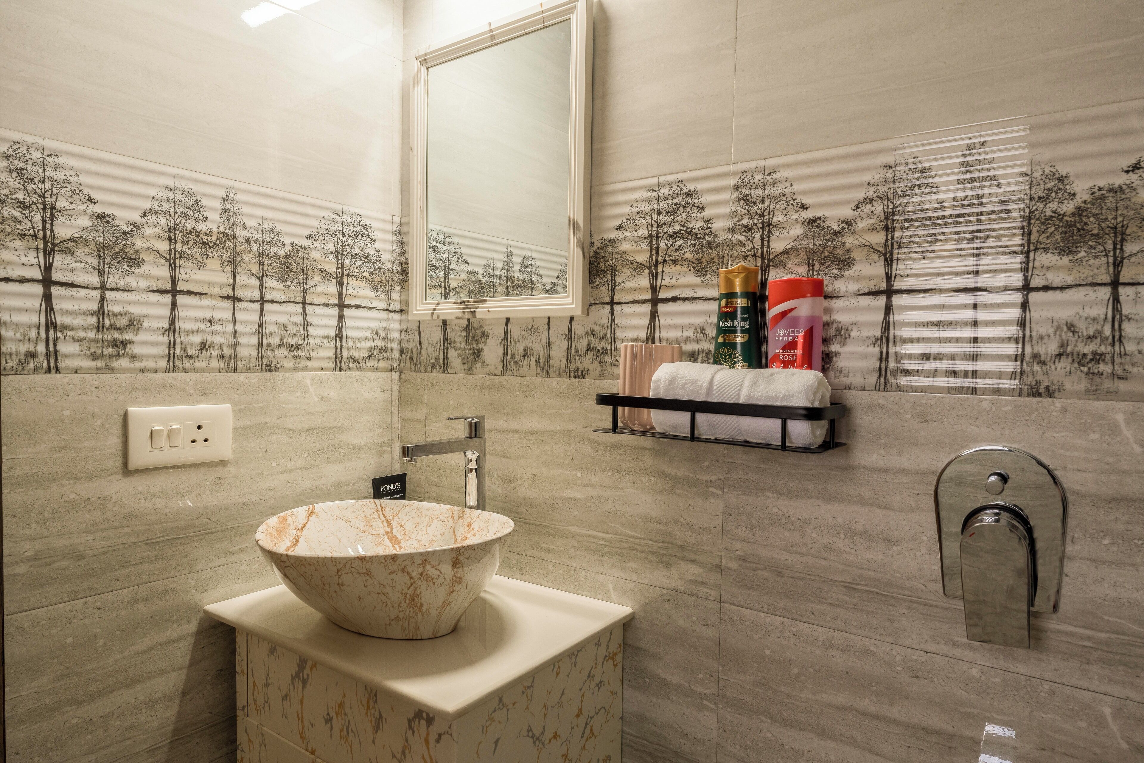 Shower, towels, soap, shampoo