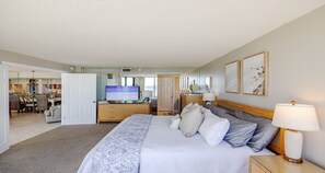 3 soverom, strykejern/-brett, reiseseng for barn og wi-fi (inkludert)