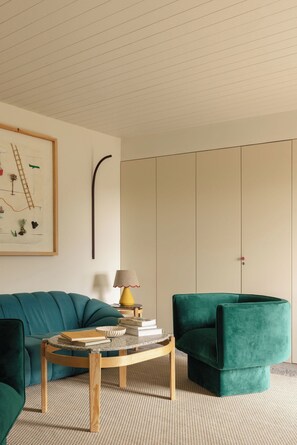 Coin salon dans le hall