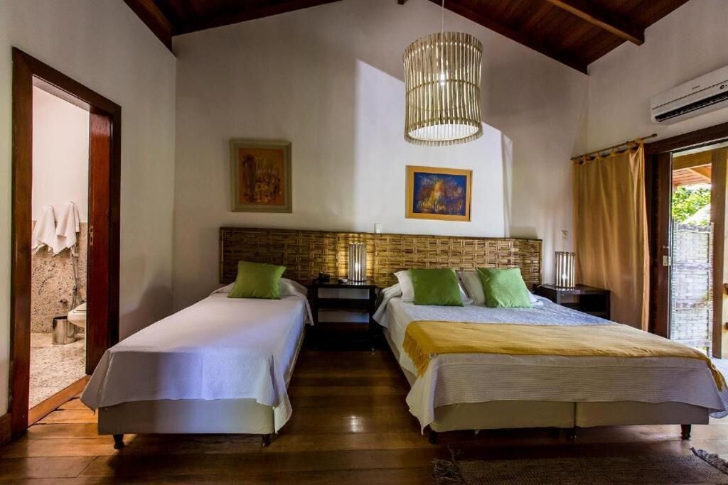 Deluxe Suite | 1 bedroom, in-room safe, iron/ironing board, free WiFi