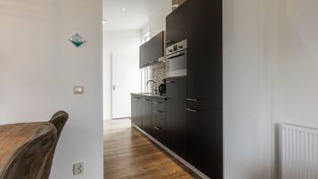 Kühlschrank, Mikrowelle, Geschirrspüler