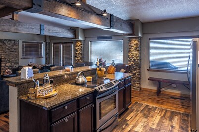 Lakeview Lodge - Gorgeous view of Grand Lake!