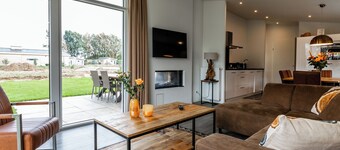 Ravenbosch - Fireplace & Garden Shed