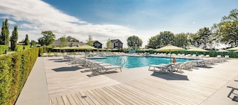 Ravenbosch - Fireplace & Garden Shed