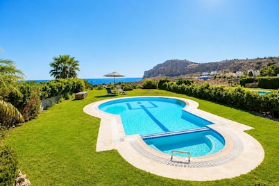 Villa Driftwood - Two Bedroom Villa, Sleeps 4