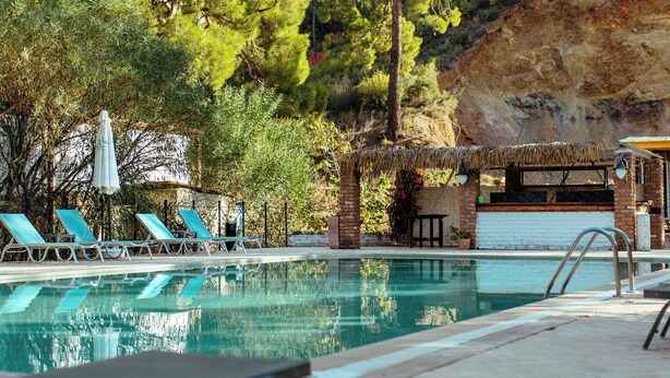 Seasonal outdoor pool - Eski Yeni Tatil Evi (Kumluca)