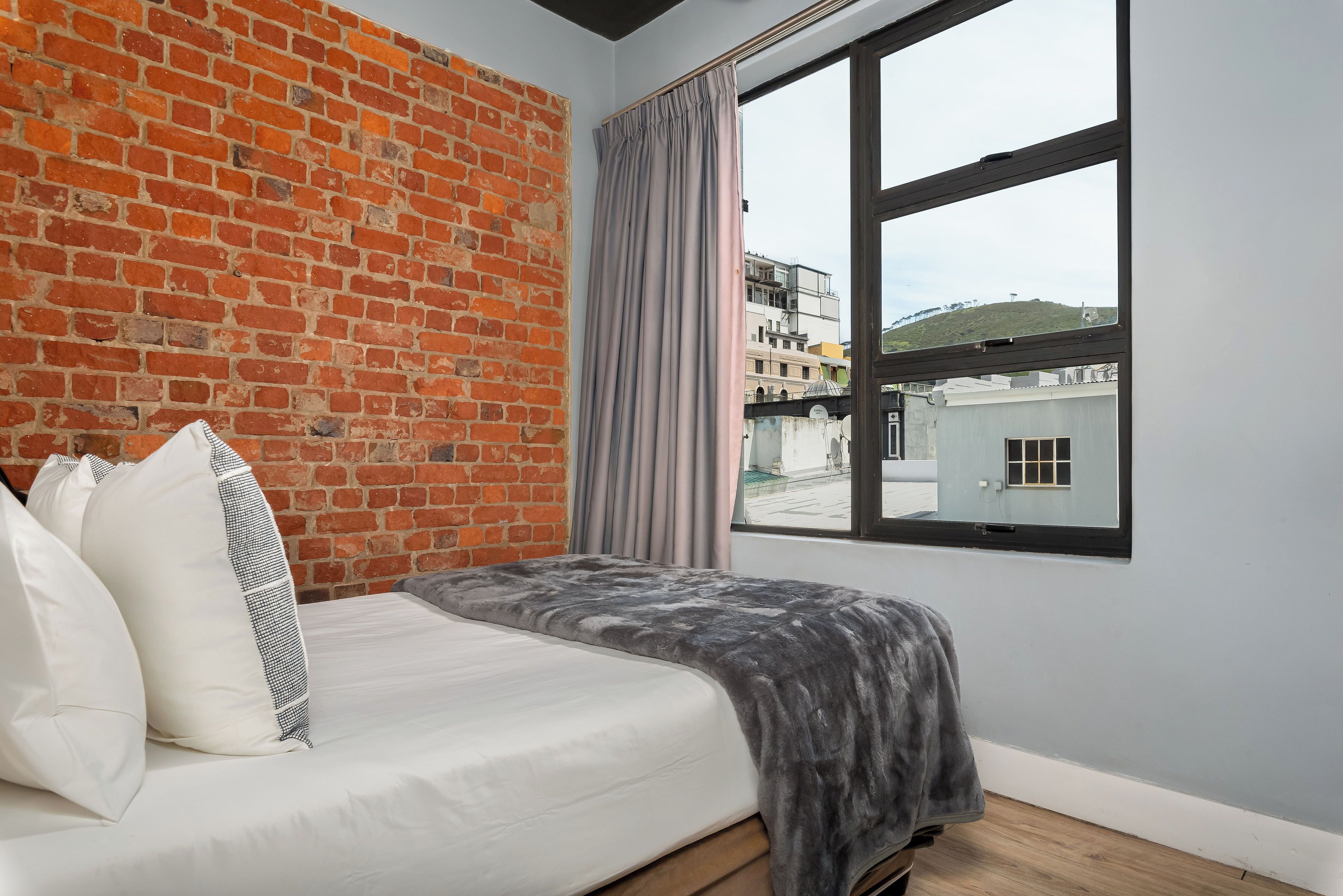 Photo - Neighbourgood Castle