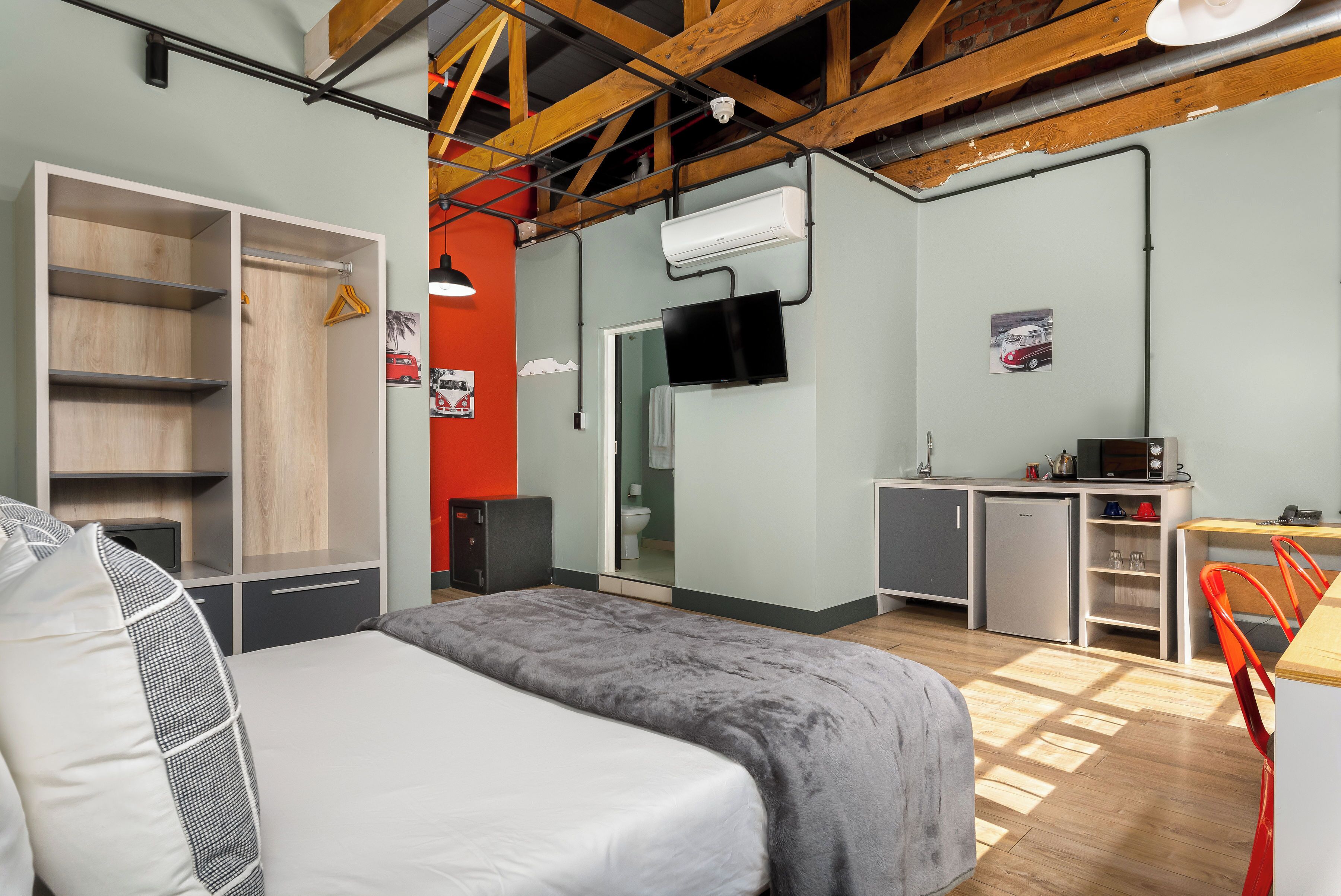 Photo - Neighbourgood Castle