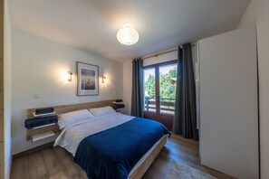 7 habitaciones, cuna de viaje, wifi y ropa de cama