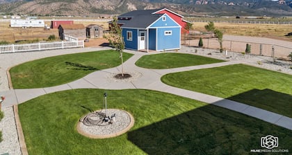 Cozy Studio on Scenic 20 Acres- Near Bryce and Zion NP