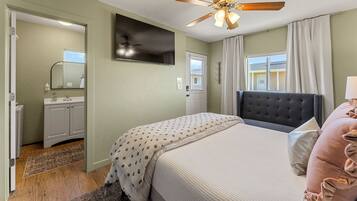 1 chambre, lit parapluie, Wi-Fi gratuit, draps fournis